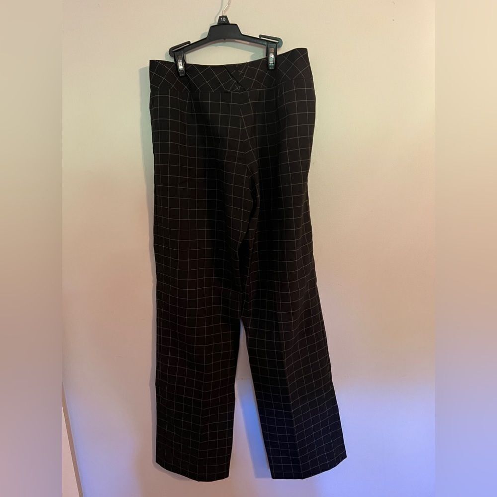 Larry Levine Stretch Black and White Dress Pants, size 8 - Picture 3 of 3